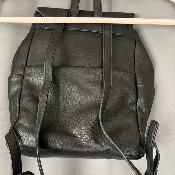 Initials, inc. Black backpack with Red Letter L monogram. - Picture 2 of 3